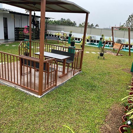 Perumpāvūr Universal Residency מראה חיצוני תמונה