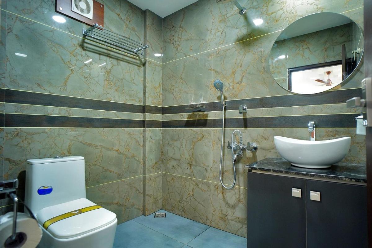 Perumpāvūr Universal Residency מראה חיצוני תמונה
