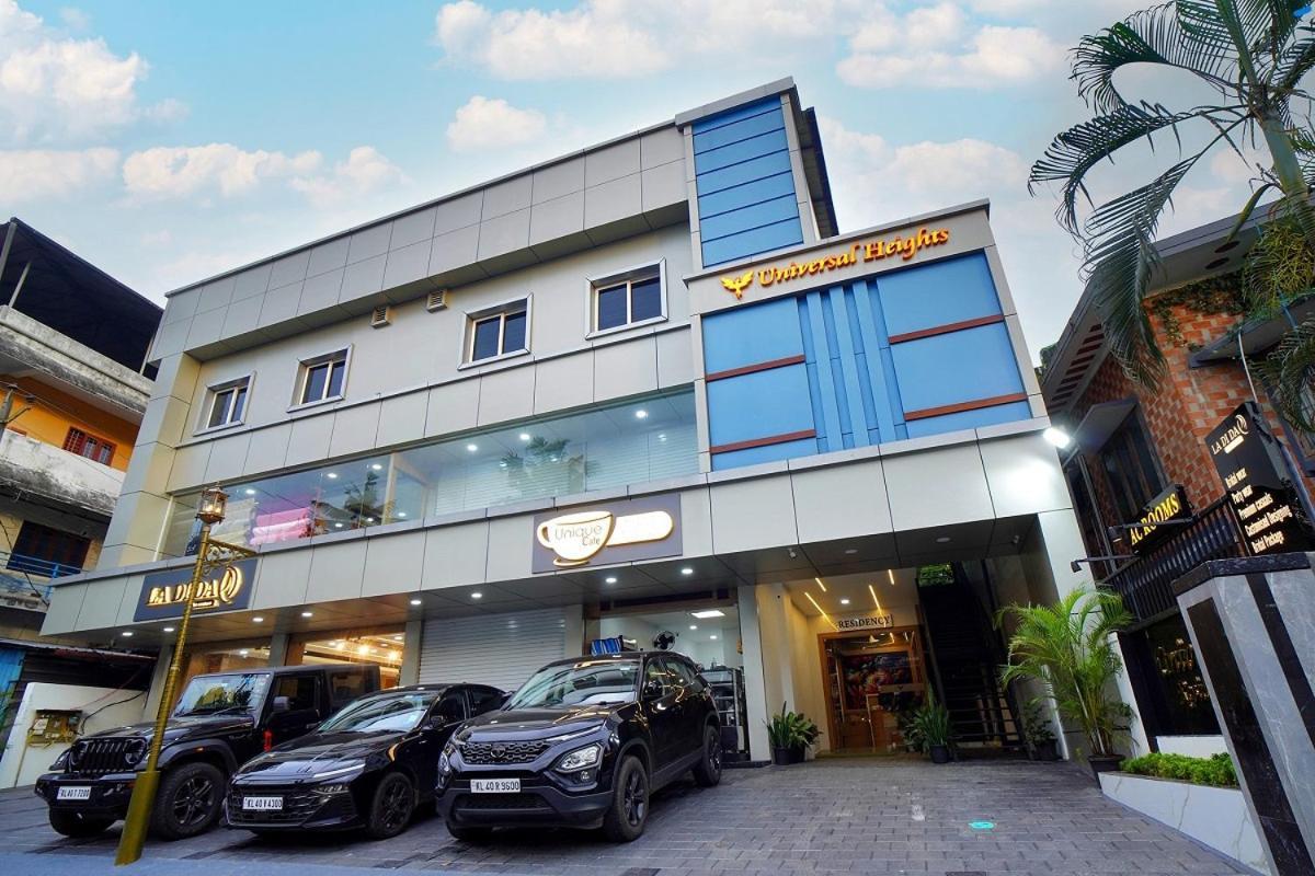 Perumpāvūr Universal Residency מראה חיצוני תמונה